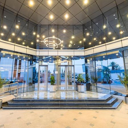 Warwick Riyadh Al Wezarat Exteriör bild