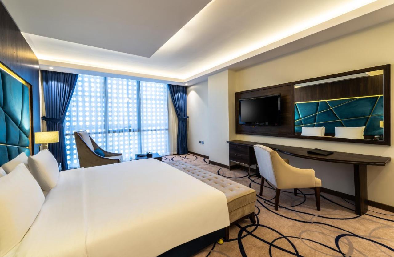 Warwick Riyadh Al Wezarat Exteriör bild