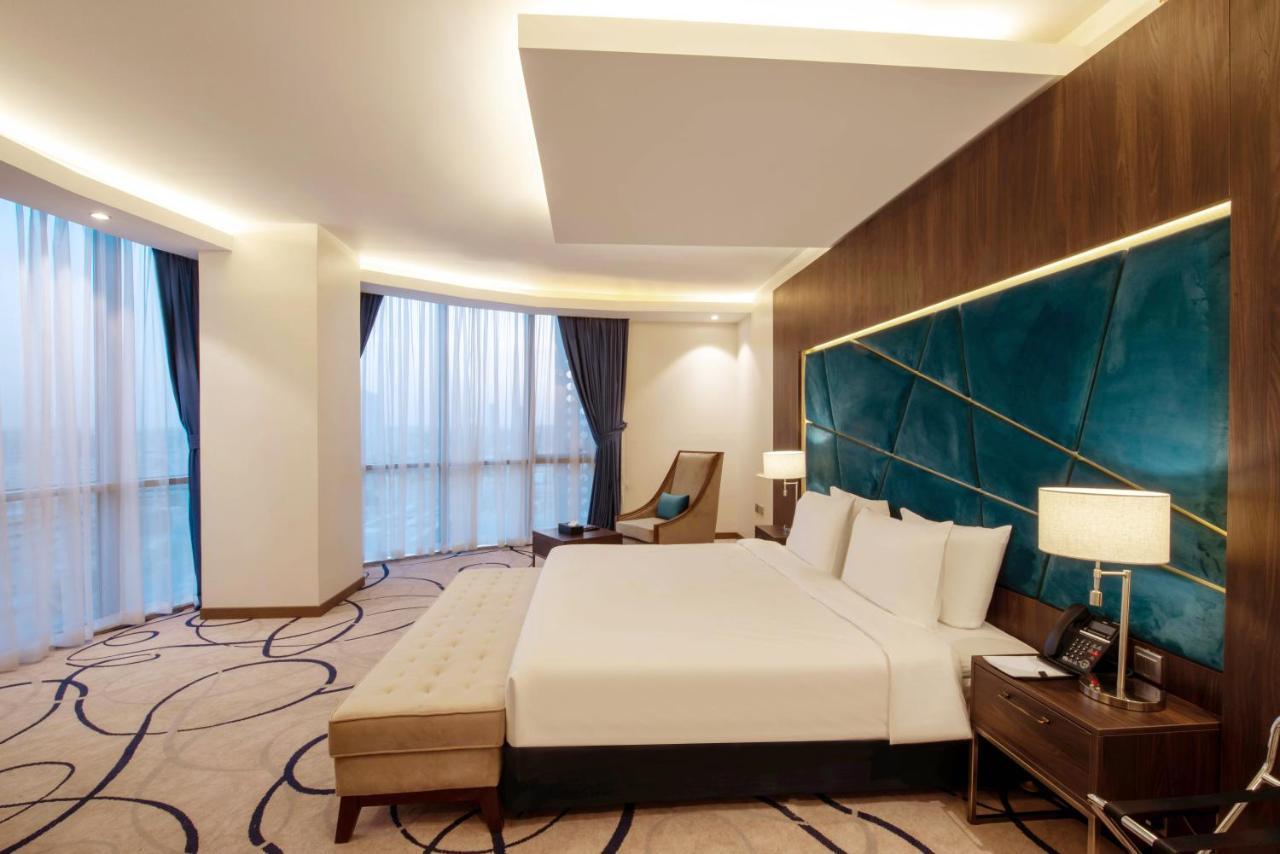 Warwick Riyadh Al Wezarat Exteriör bild