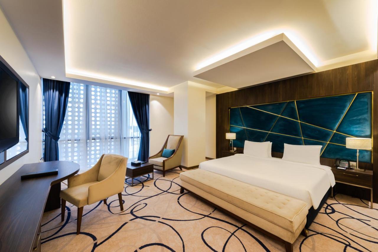 Warwick Riyadh Al Wezarat Exteriör bild