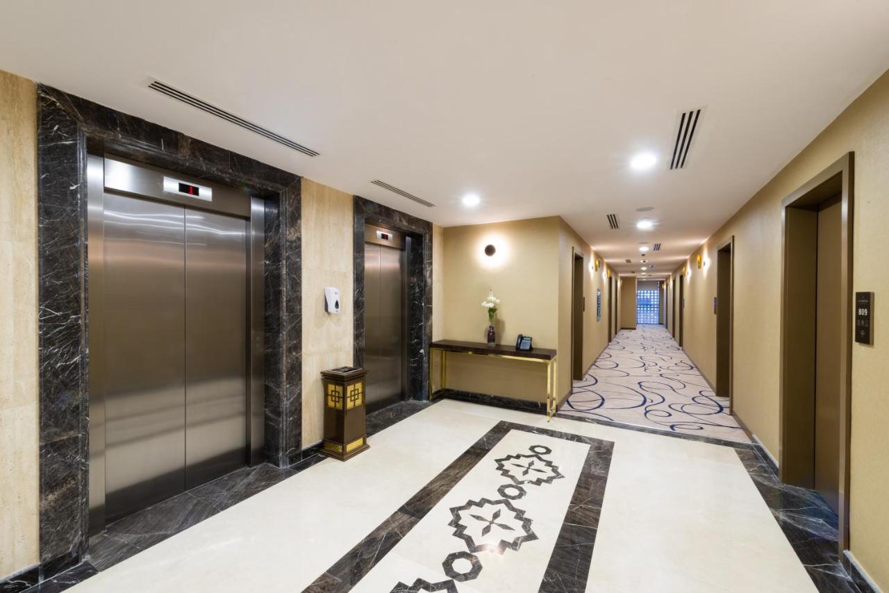 Warwick Riyadh Al Wezarat Exteriör bild