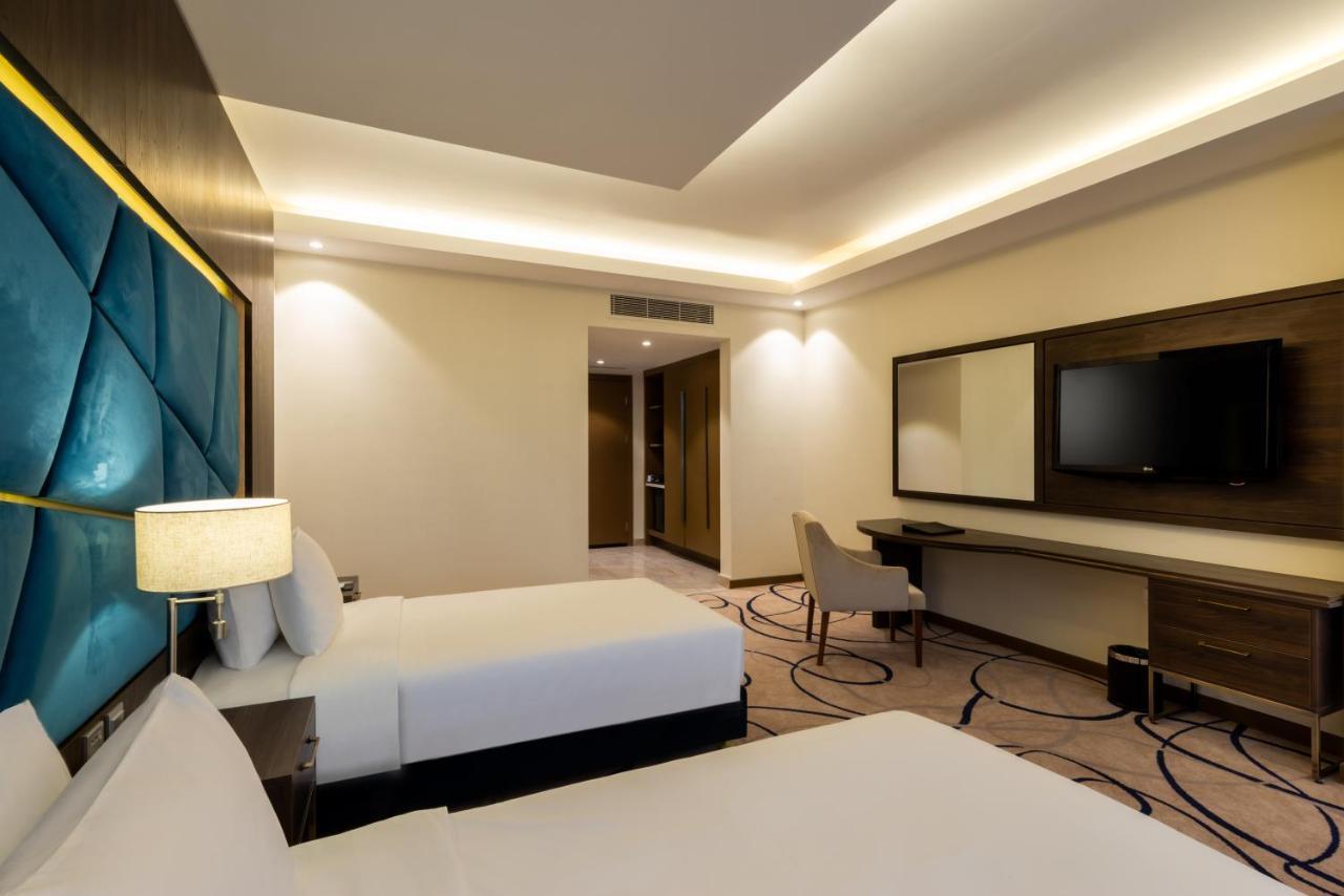 Warwick Riyadh Al Wezarat Exteriör bild